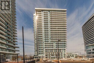 2550 Eglinton Ave W in Mississauga, ON - Building Photo