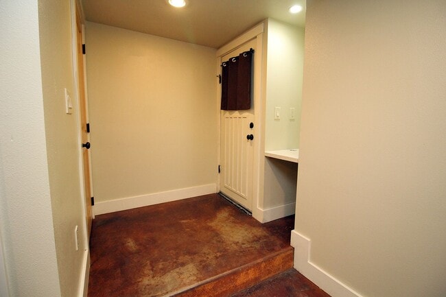 4815 SE 75th Ave in Portland, OR - Building Photo - Building Photo