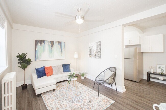 129 Lenore Apartment in Winnipeg, MB - Building Photo - Building Photo