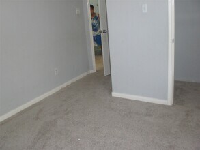 5742 Saluda Creek Ln in Houston, TX - Building Photo - Building Photo