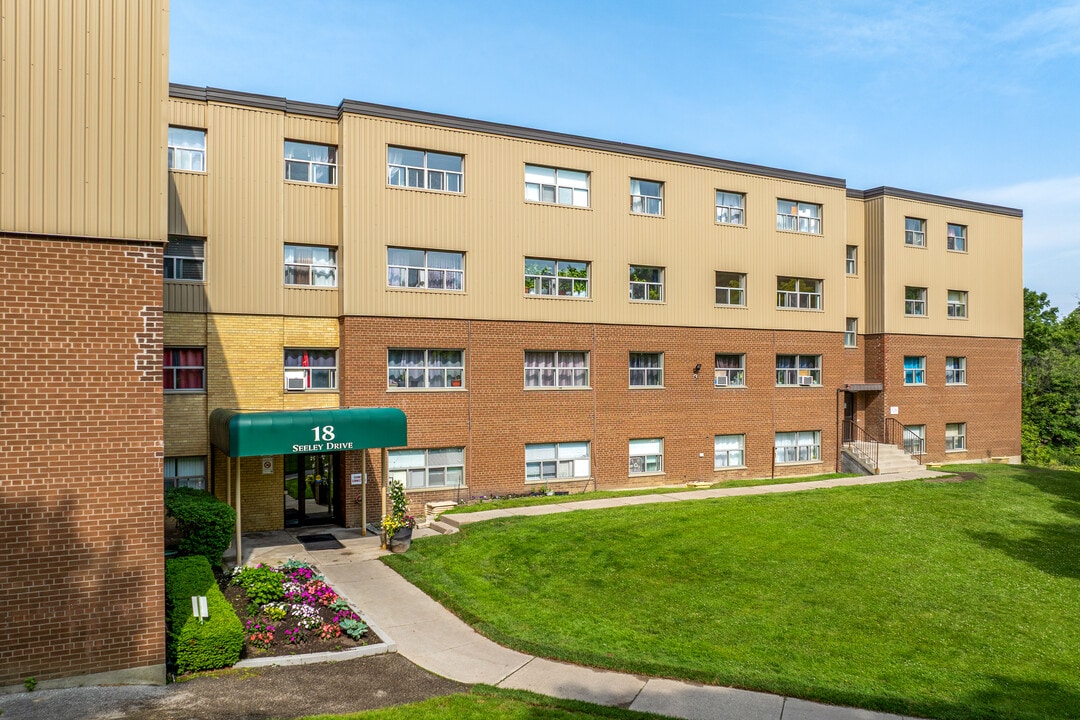 18 Seeley Drive in Toronto, ON - Building Photo