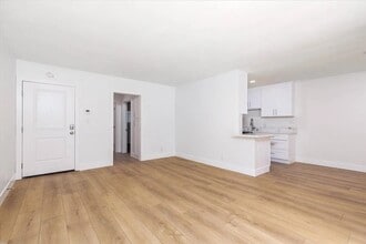 9034 Hermosa Dr in Temple City, CA - Foto de edificio - Building Photo
