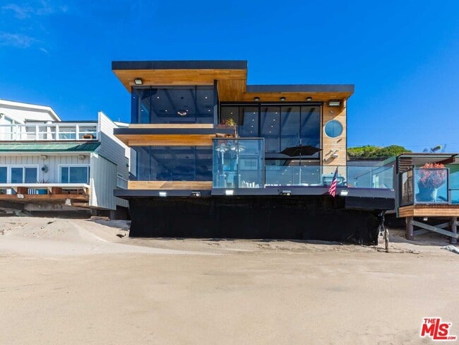 property at 24958 Malibu Rd