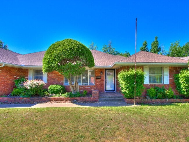property at 3004 Kent Dr