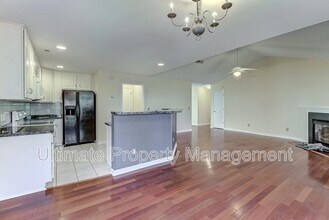 105 Southern Magnolia Ct in Hampstead, NC - Building Photo - Building Photo