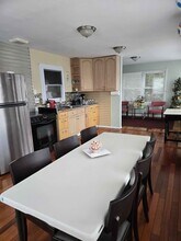 402 Pleasantview Ct, Unit 1 in Copiague, NY - Building Photo - Building Photo