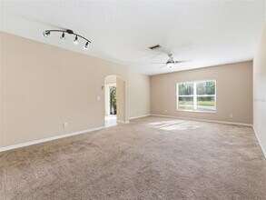15123 Deer Meadow Dr in Lutz, FL - Building Photo - Building Photo
