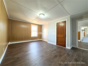 17 Boutelle Ave in Waterville, ME - Building Photo - Building Photo