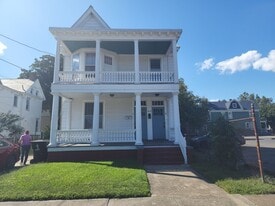 246 Hatton St in Portsmouth, VA - Building Photo