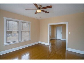 1101 Gibbs St in San Antonio, TX - Building Photo - Building Photo
