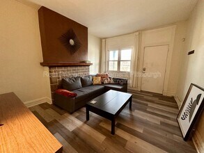 320 Greenfield Ave in Pittsburgh, PA - Building Photo - Building Photo