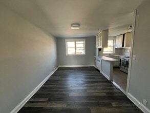 2917 Glenview St in Philadelphia, PA - Building Photo - Building Photo