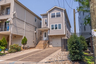 1117 Chestnut St, Unit 1 in Elizabeth, NJ - Building Photo - Building Photo