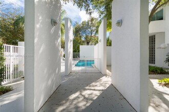 3272 Virginia St in Miami, FL - Building Photo - Building Photo