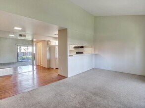 291 E Mel Ave in Palm Springs, CA - Building Photo - Building Photo