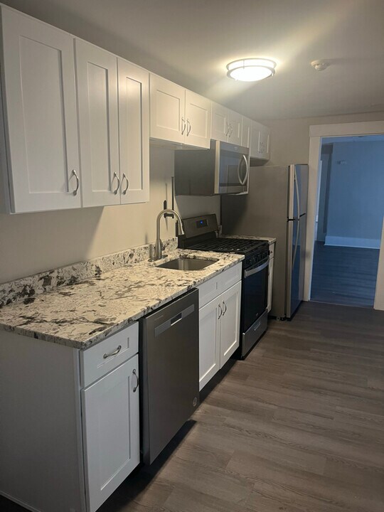 114 Portland St in Haverhill, MA - Building Photo