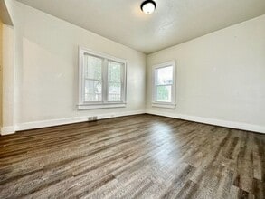 715 Pine St in Green Bay, WI - Building Photo - Building Photo