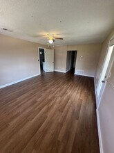 8987 Deer Ln in Navarre, FL - Building Photo - Building Photo