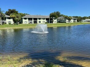 801 Sabal Ridge Cir in Palm Beach Gardens, FL - Building Photo - Building Photo