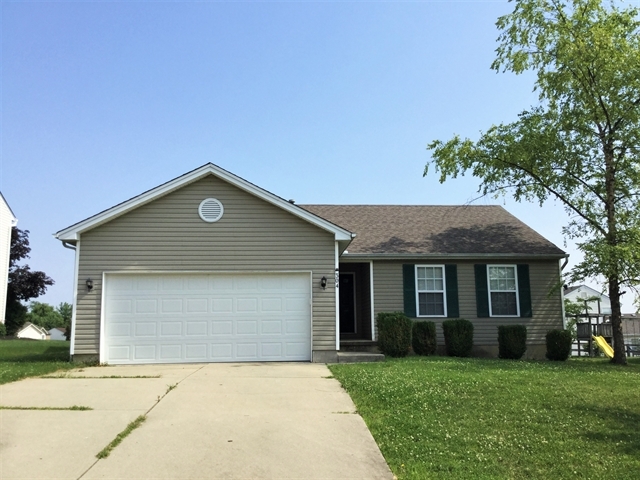 304 Wood Forge Cir in Lebanon, OH - Building Photo