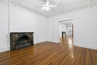 331 W 19th St in New York, NY - Building Photo - Building Photo