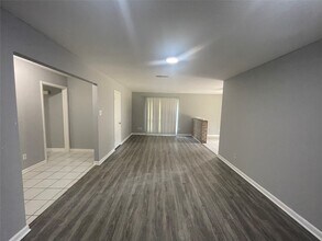 9007 Bunny Run Dr in Houston, TX - Building Photo - Building Photo
