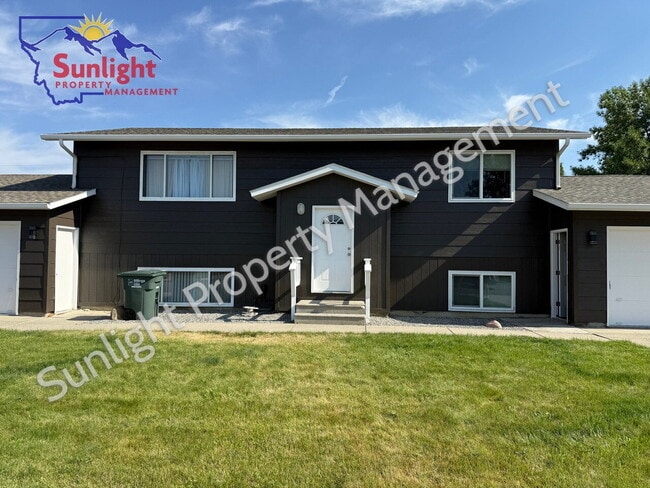 property at 4625 Murphy Ave