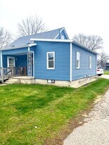 712 S 10th St in Goshen, IN - Building Photo