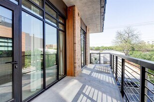 1501 E 4th St in Austin, TX - Building Photo