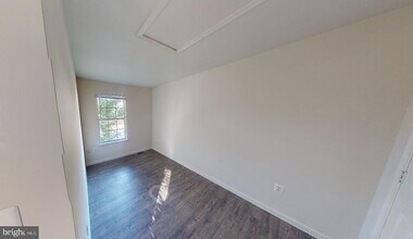 20430 Herring Pond Terrace in Sterling, VA - Building Photo - Building Photo