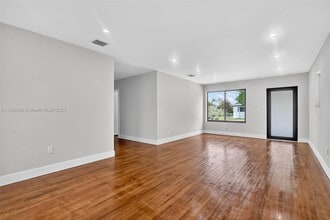 2241 SW 82nd Pl in Miami, FL - Building Photo - Building Photo