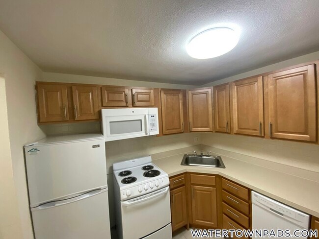 245 Main St, Unit 65 in Watertown, MA - Building Photo - Building Photo