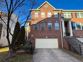 46186 Aisquith Terrace in Sterling, VA - Building Photo