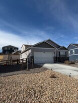 43137 Capilano Clb Ct in Elizabeth, CO - Building Photo