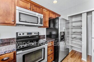 9695 W Chatfield Ave in Littleton, CO - Building Photo - Building Photo