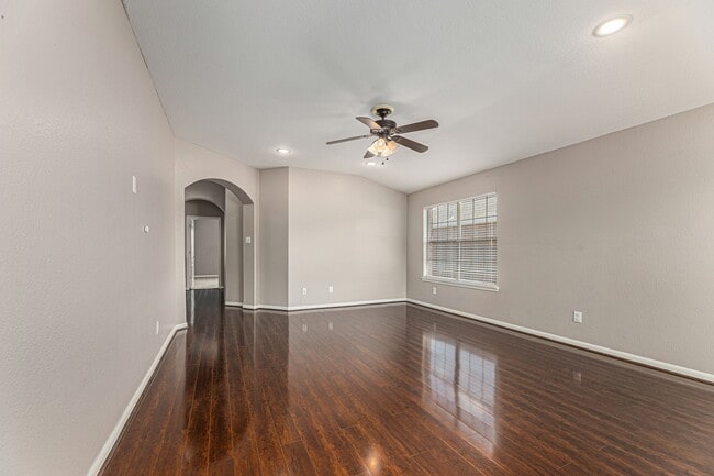 520 Cedar Branch Dr in League City, TX - Building Photo - Building Photo
