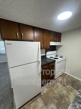 2338 Lynn St in Lincoln, NE - Building Photo - Building Photo
