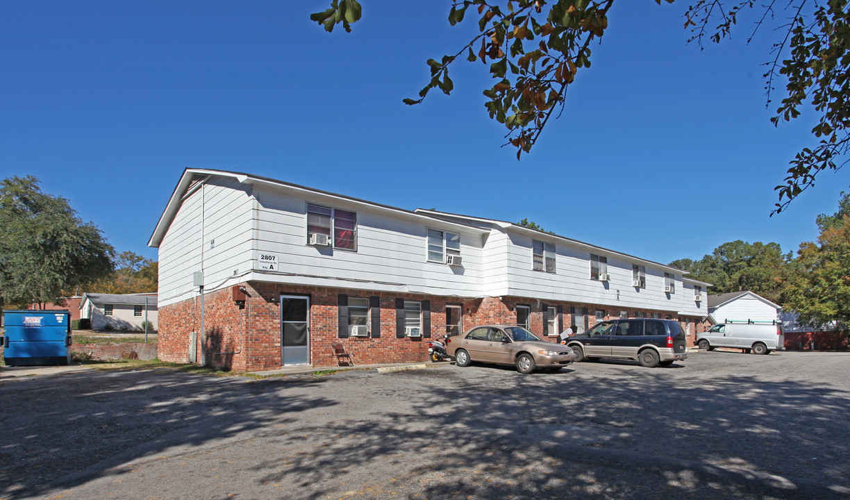 Four Seasons Apartments in Columbia, SC - Building Photo