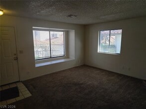 6713 W Charleston Blvd in Las Vegas, NV - Building Photo - Building Photo