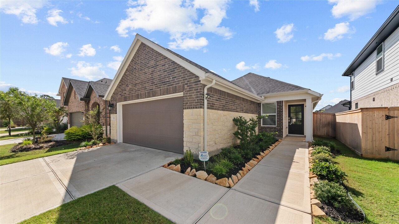 21315 Catelonia Yew Ct in Tomball, TX - Building Photo