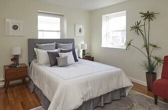 104 Trowbridge St, Unit 4R in Cambridge, MA - Foto de edificio - Building Photo