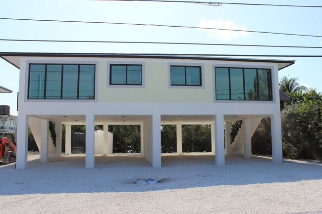 property at 85 Coco Plum Dr