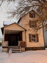 1133 Meadow Ave in Alliance, OH - Building Photo