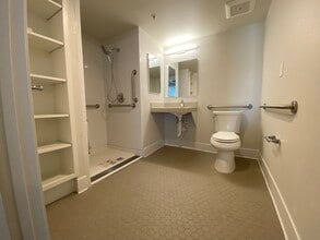 Casa Bonita Senior Apartments - 62 & Better in Huntington Park, CA - Building Photo - Building Photo