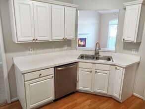 697 Bostonian Way SW in Lawrenceville, GA - Building Photo - Building Photo