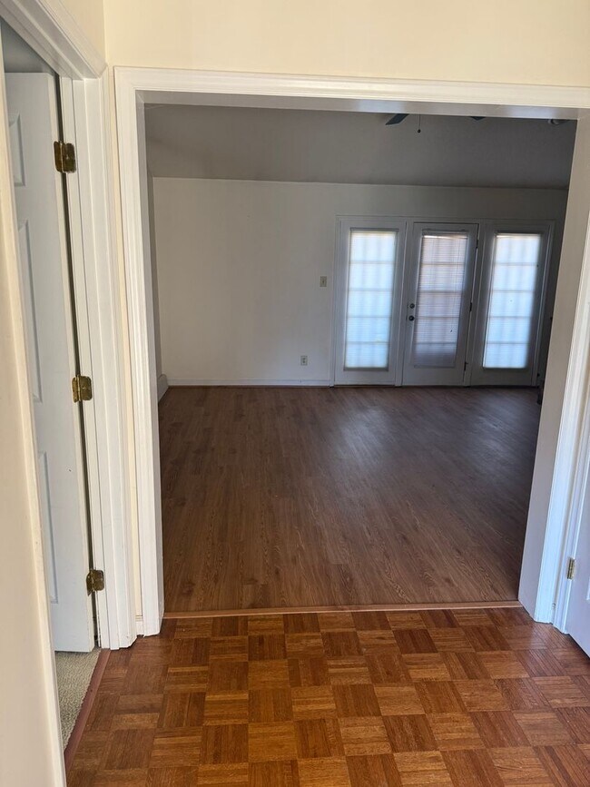 2372 Brandt Village in Greensboro, NC - Building Photo - Building Photo