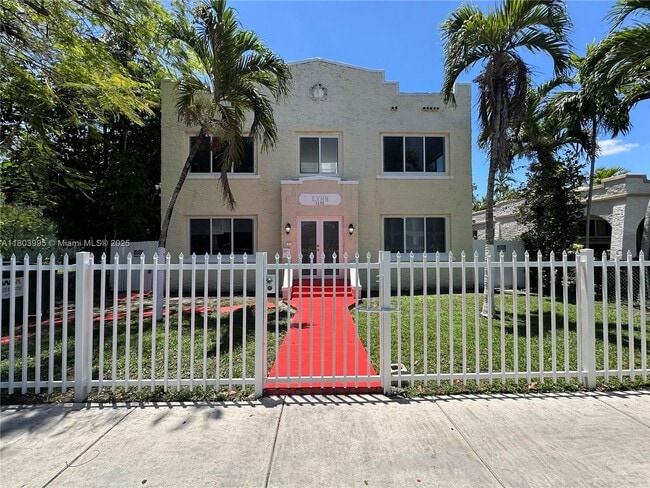 1630 SW 10th St