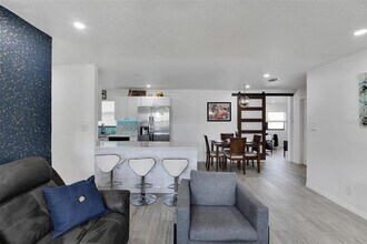 4731 W Montgomery Ave in Tampa, FL - Building Photo - Building Photo