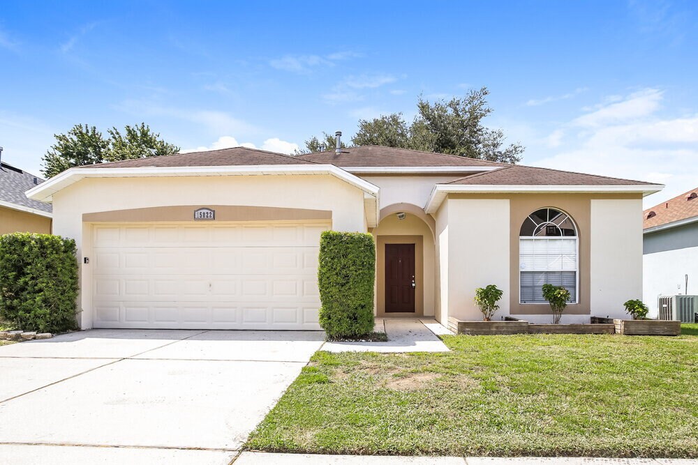 15822 Pine Lily Ct in Clermont, FL - Building Photo