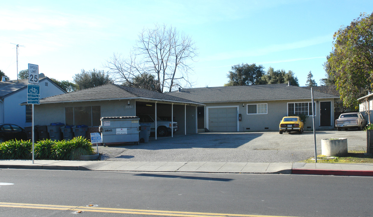 2091 Montecito Ave in Mountain View, CA - Building Photo